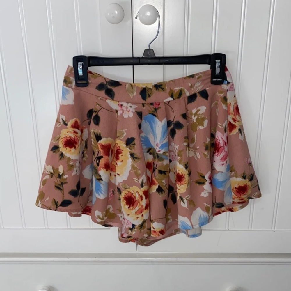•Windsor Pink Floral Shorts Size Small